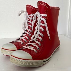 Super cute lace up rain ☔️ boots